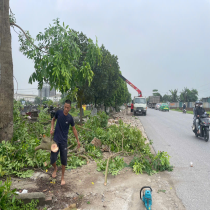 Hộ gia đình bà Lê Thị Thân (Huân), thôn 4 tự giác tháo dỡ, bàn giao mặt bằng phục vụ Dự án cải tạo, mở rộng Quốc lộ 2 đoạn Vĩnh Yên – Việt Trì