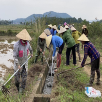 Xã Vĩnh Hưng kêu gọi Nhân dân chung tay khơi thông dòng chảy, đảm bảo vụ Đông Xuân năm 2025-2026 thắng lợi
